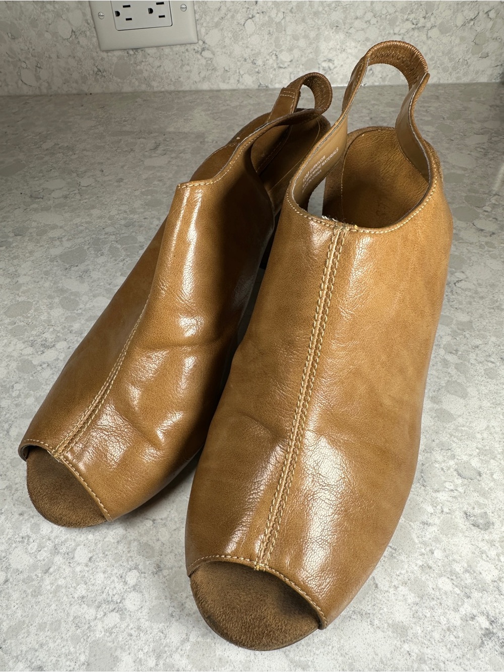 AEROSOLES Tan Open-Toe Slingback Leather Mules